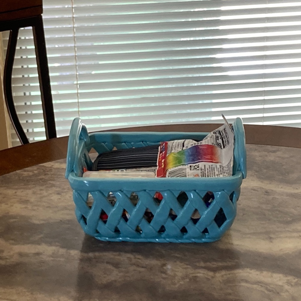 Sur la Table Ceramics basket for food and snacks